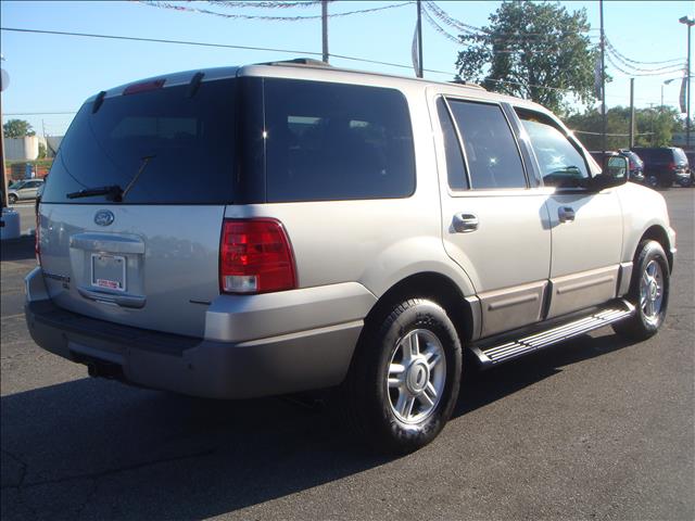 2003 Ford Expedition MOON BOSE Quads