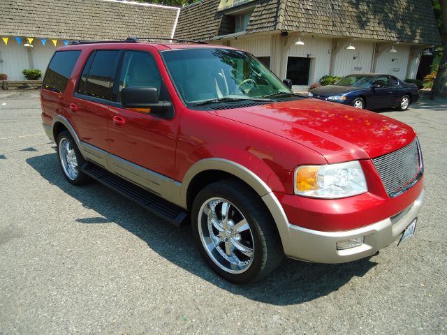 2003 Ford Expedition E320 - Extra Sharp