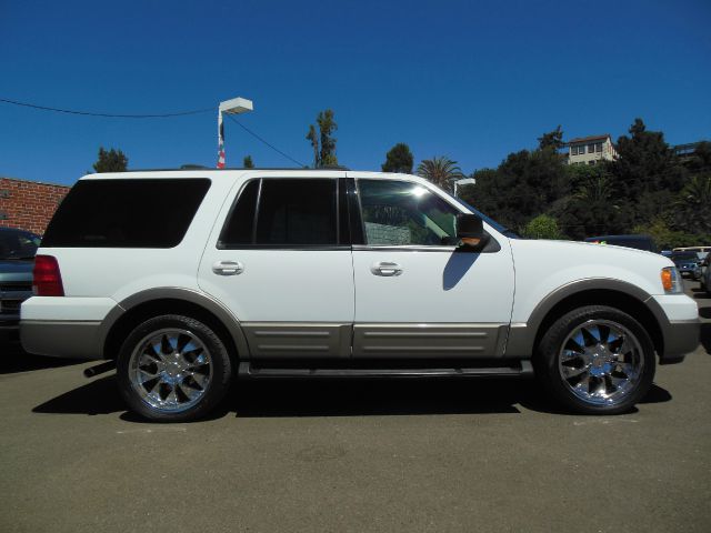 2003 Ford Expedition 2dr HB Man Spec