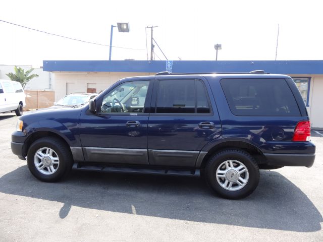 2003 Ford Expedition ESi