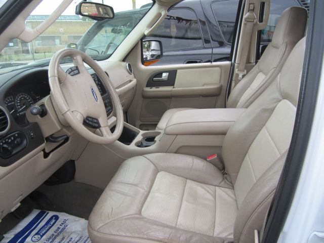 2003 Ford Expedition E320 - Extra Sharp