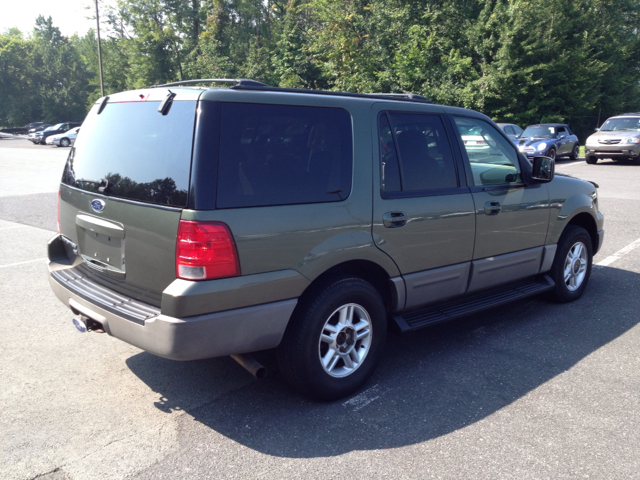 2003 Ford Expedition 2dr HB Auto (GS)