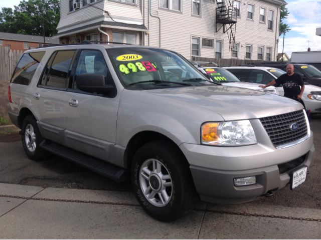 2003 Ford Expedition Unknown