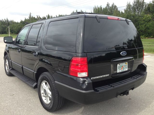 2003 Ford Expedition 2dr HB Man Spec