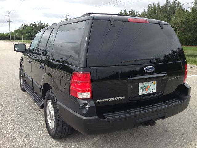 2003 Ford Expedition 2dr HB Man Spec