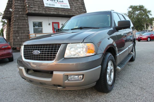 2003 Ford Expedition MOON BOSE Quads