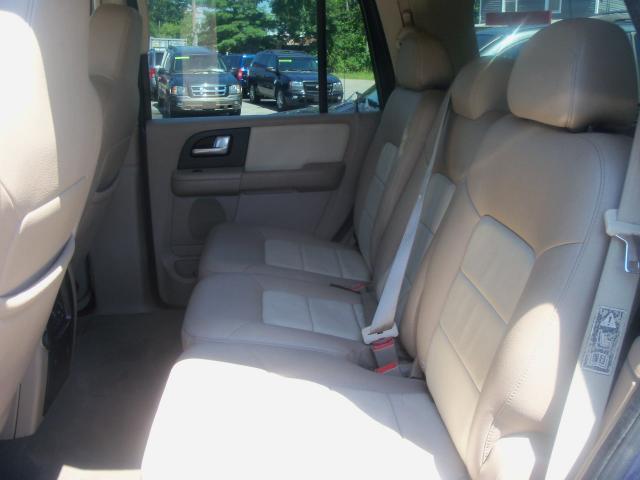 2004 Ford Expedition EX-L 4WD AT