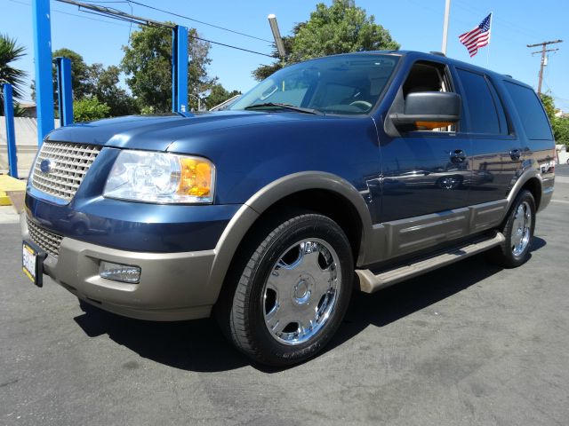 2004 Ford Expedition 2dr HB Man Spec