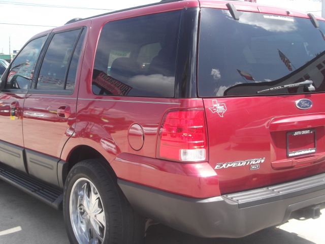 2004 Ford Expedition LTZ CREW 25