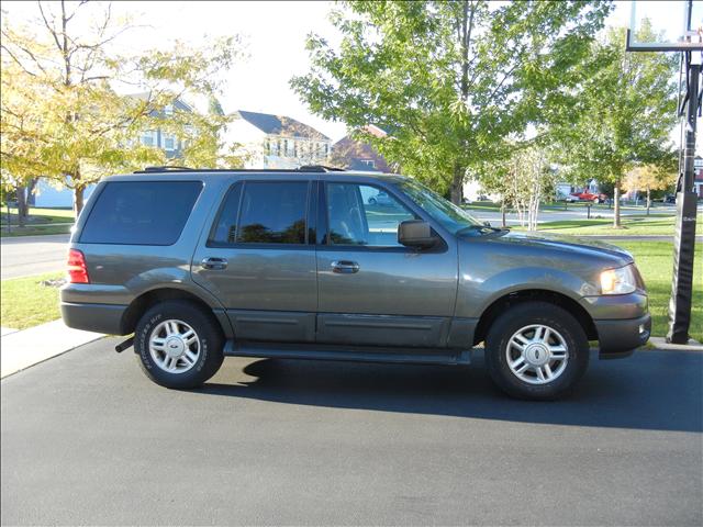 2004 Ford Expedition Unknown