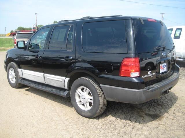 2004 Ford Expedition 4dr Sdn XLS (natl) Sedan