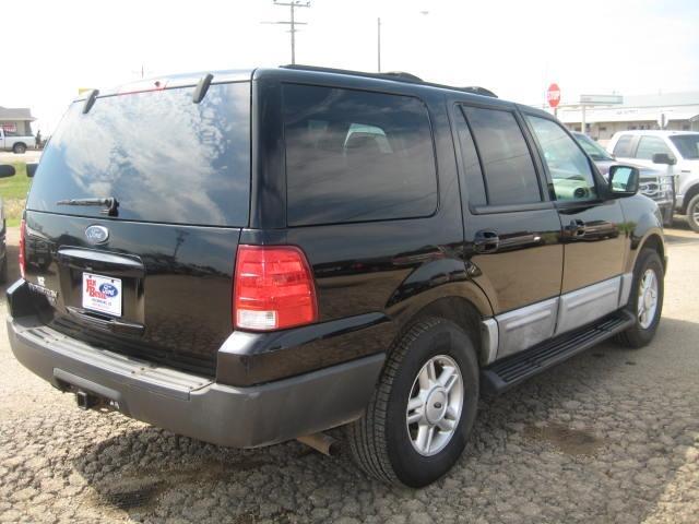 2004 Ford Expedition 4dr Sdn XLS (natl) Sedan