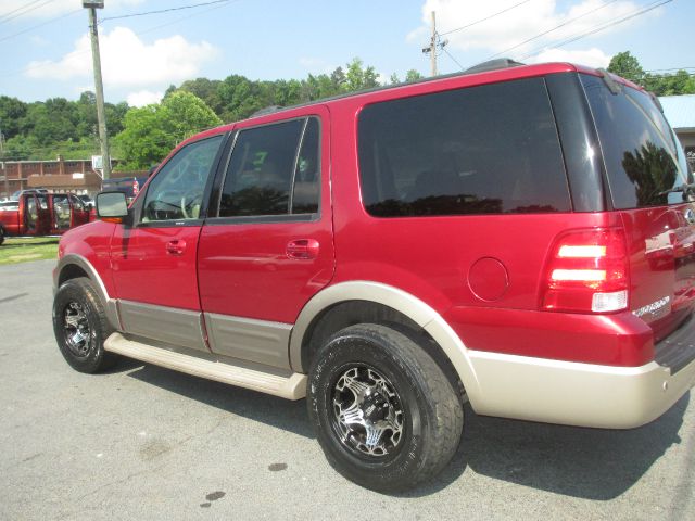 2004 Ford Expedition MOON BOSE Quads