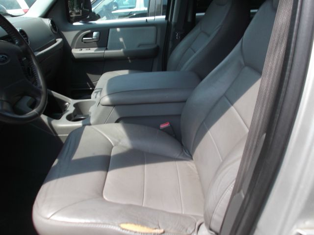 2004 Ford Expedition G37 Coupe 2D