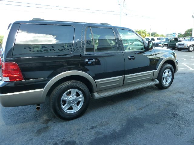 2004 Ford Expedition 2dr HB Man Spec