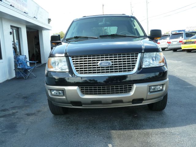 2004 Ford Expedition 2dr HB Man Spec