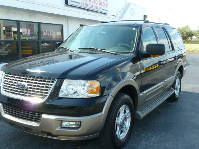 2004 Ford Expedition 2dr HB Man Spec