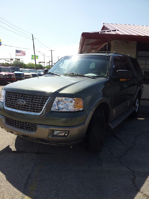 2004 Ford Expedition 2dr HB Man Spec