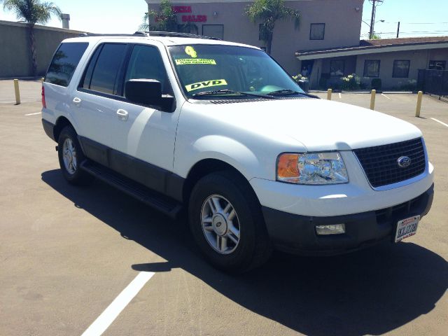 2004 Ford Expedition Touring Sedan