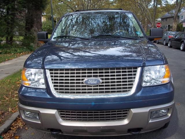 2004 Ford Expedition EX-L 4WD AT