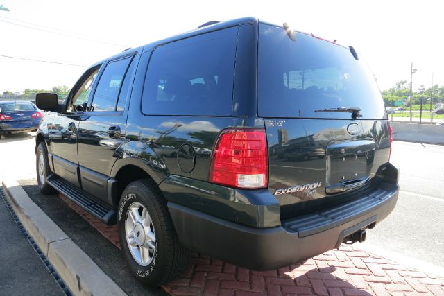 2004 Ford Expedition MOON BOSE Quads