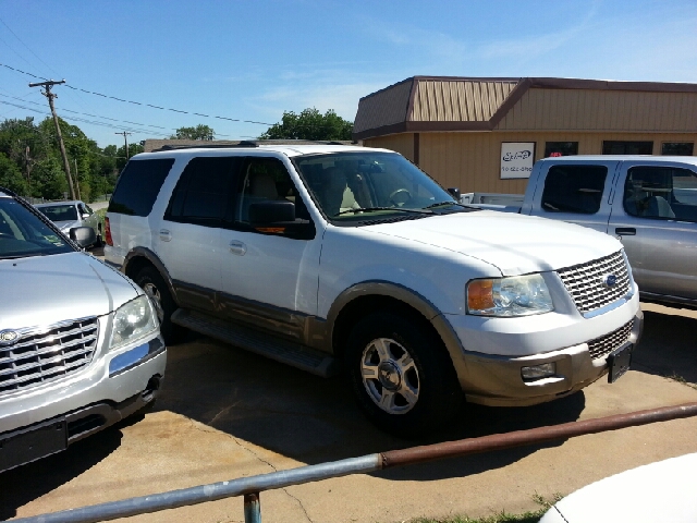 2004 Ford Expedition 2dr HB Man Spec