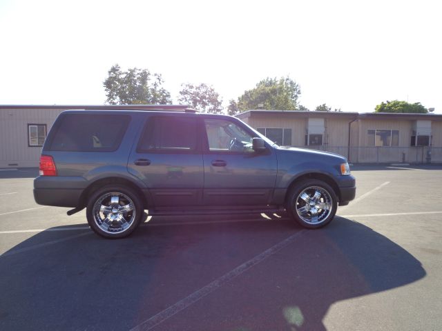 2004 Ford Expedition LTZ CREW 25