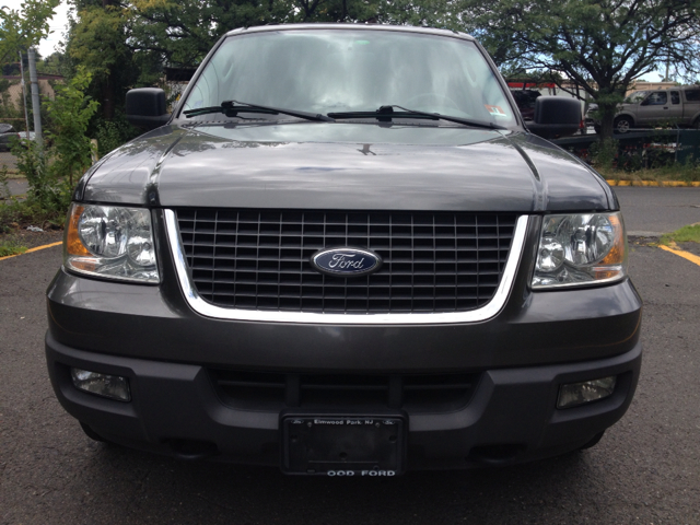 2004 Ford Expedition Custom Deluxe