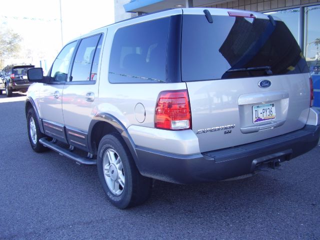 2004 Ford Expedition MOON BOSE Quads