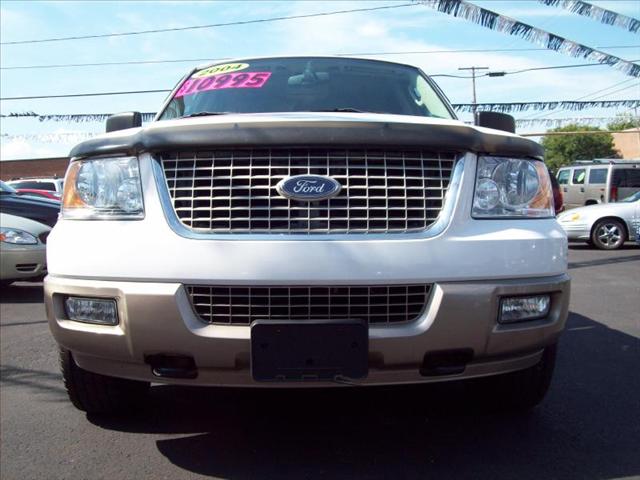 2004 Ford Expedition Touring Sedan