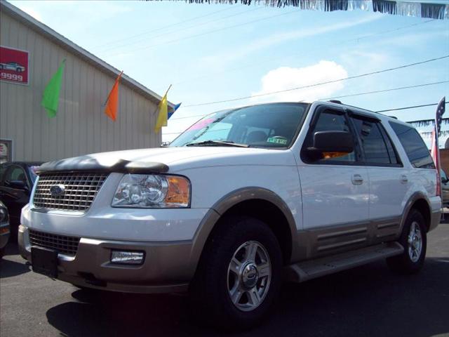 2004 Ford Expedition Touring Sedan