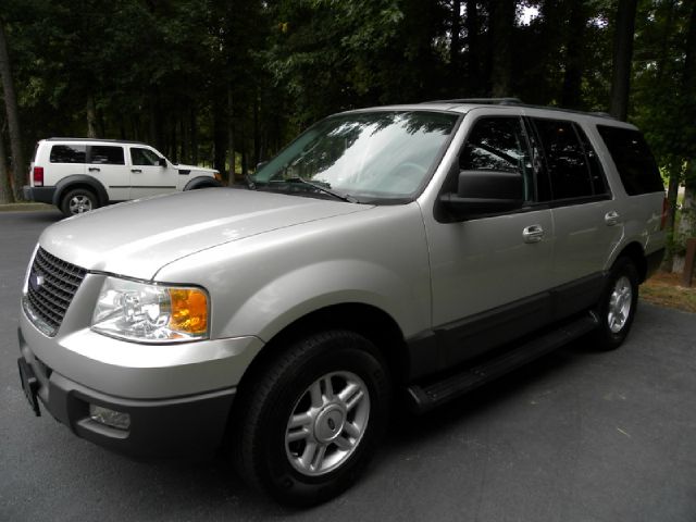 2004 Ford Expedition Coupe 2D Premium -sport Package