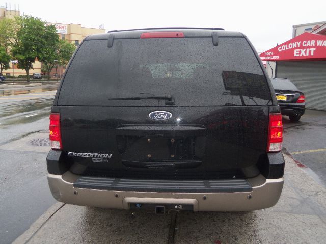 2004 Ford Expedition E320 - Extra Sharp