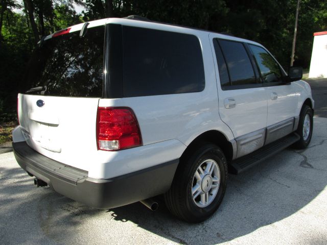 2004 Ford Expedition Touring Sedan