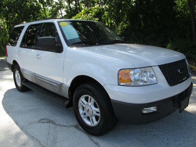 2004 Ford Expedition Touring Sedan