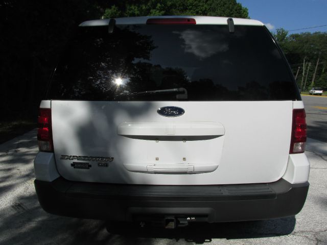 2004 Ford Expedition Touring Sedan