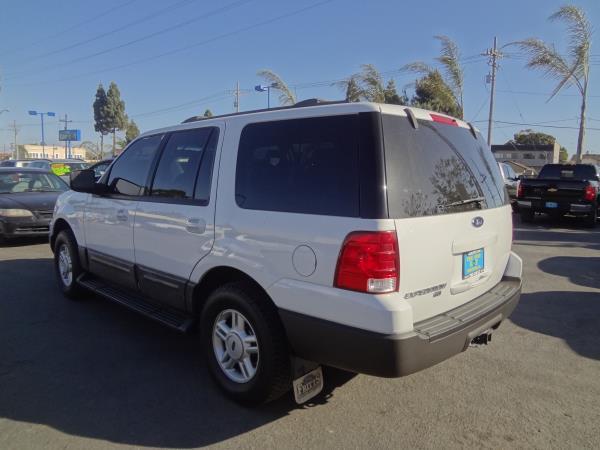 2004 Ford Expedition Unknown