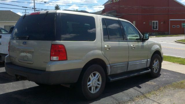 2004 Ford Expedition MOON BOSE Quads