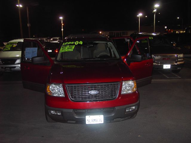 2004 Ford Expedition Touring Sedan