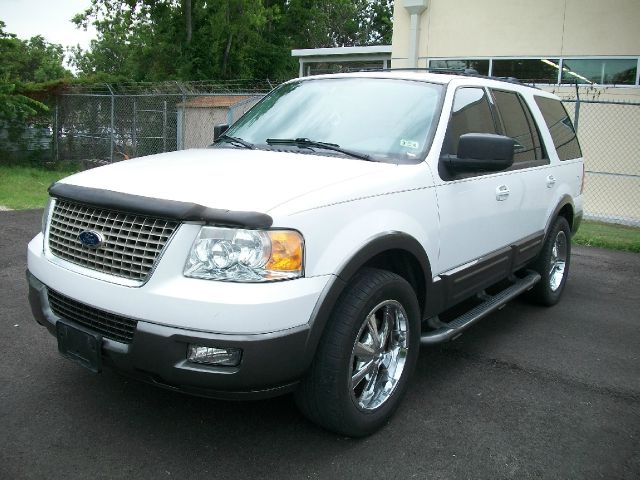 2004 Ford Expedition LTZ CREW 25