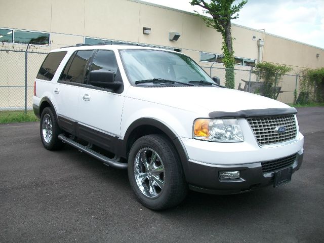 2004 Ford Expedition LTZ CREW 25