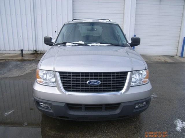 2004 Ford Expedition ESi