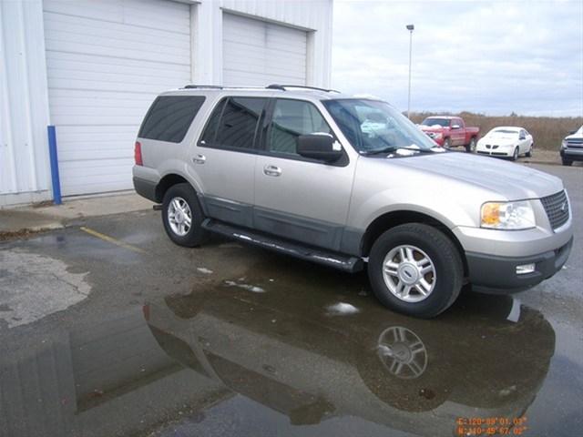 2004 Ford Expedition ESi