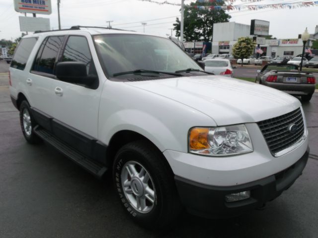 2004 Ford Expedition MOON BOSE Quads