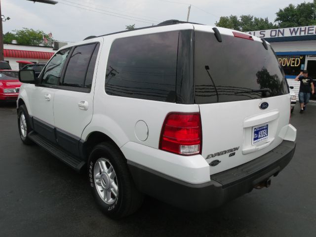 2004 Ford Expedition MOON BOSE Quads