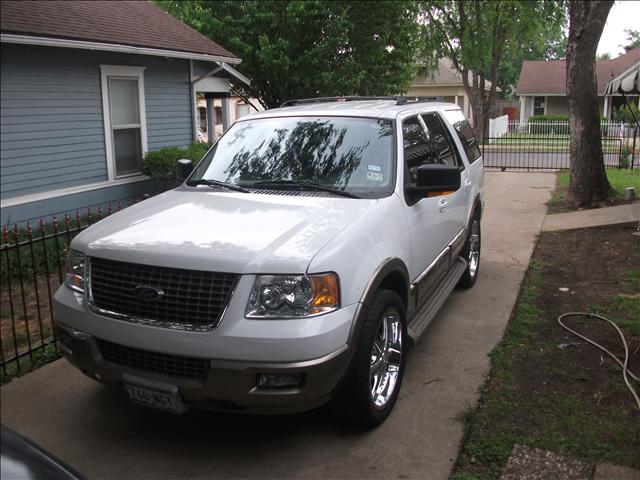 2004 Ford Expedition Unknown