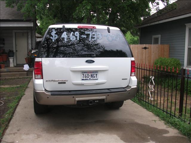 2004 Ford Expedition Unknown