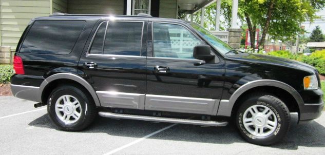 2004 Ford Expedition MOON BOSE Quads