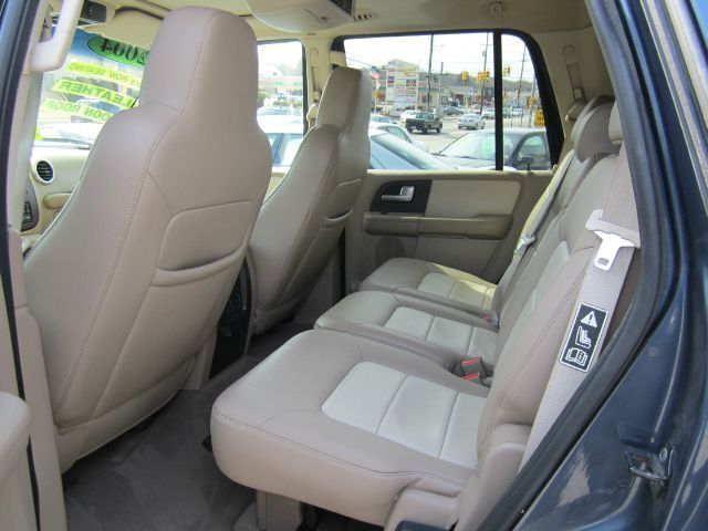 2004 Ford Expedition EX-L 4WD AT