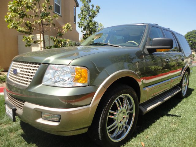 2004 Ford Expedition XL XLT Work Series